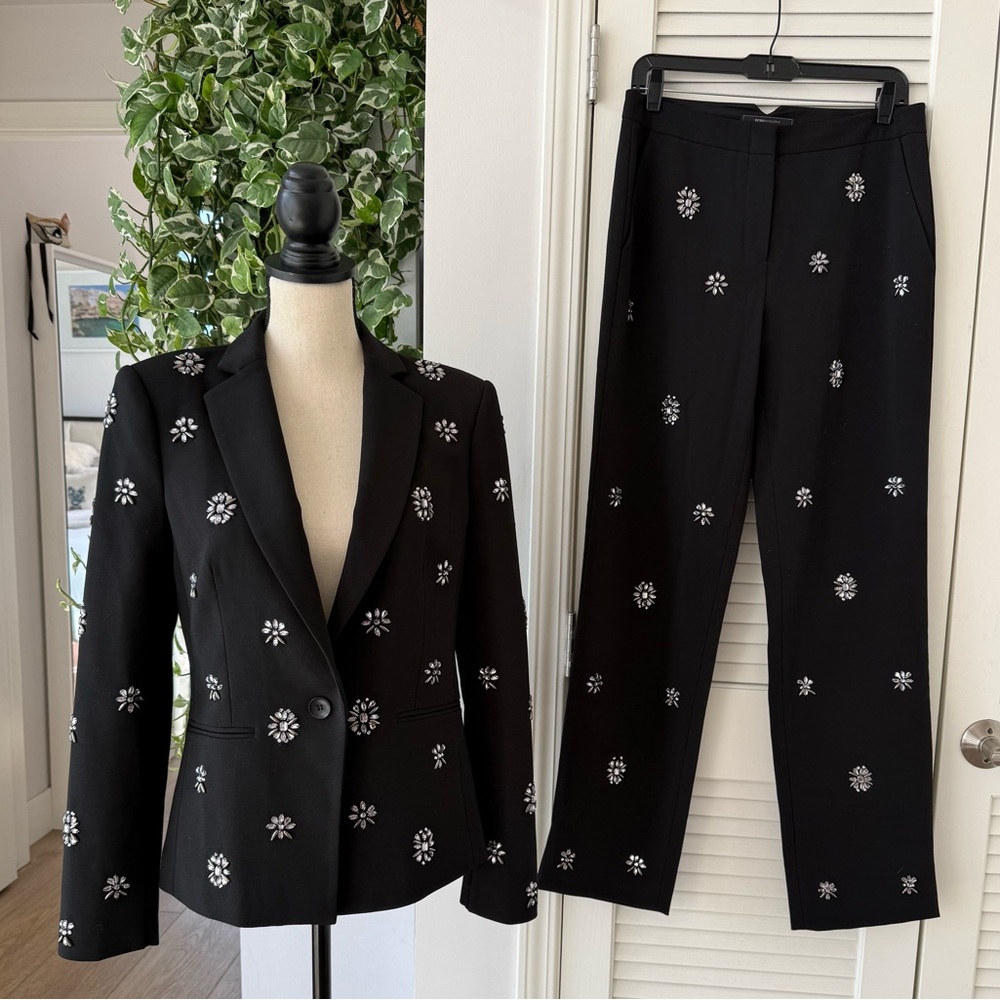 BCBGMaxAzria Black Crystal Embellished Suit Set - Blazer & Pants Sz Small